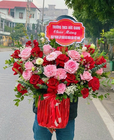 shop hoa tuoi phuong yen tu quang ninh giao hoa tan noi gia tot