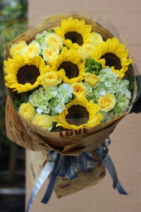 bo hoa hong mau vang gia re sang trong
